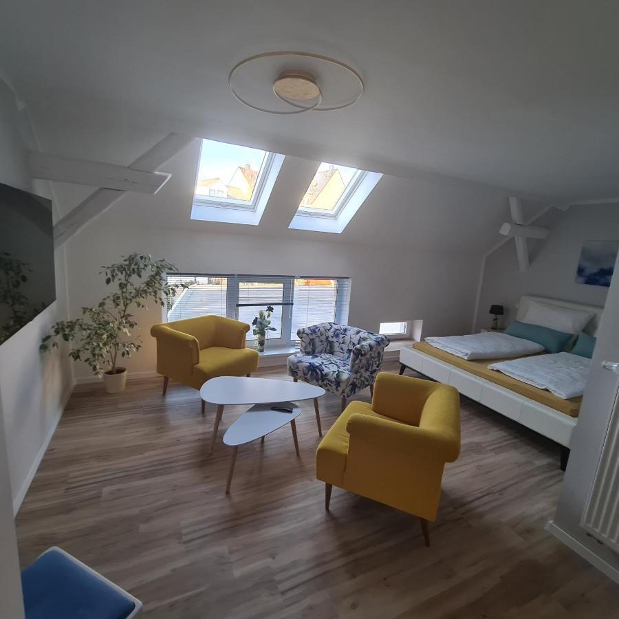 Gaestezimmer Treuen - Bed & Breakfast Bagian luar foto