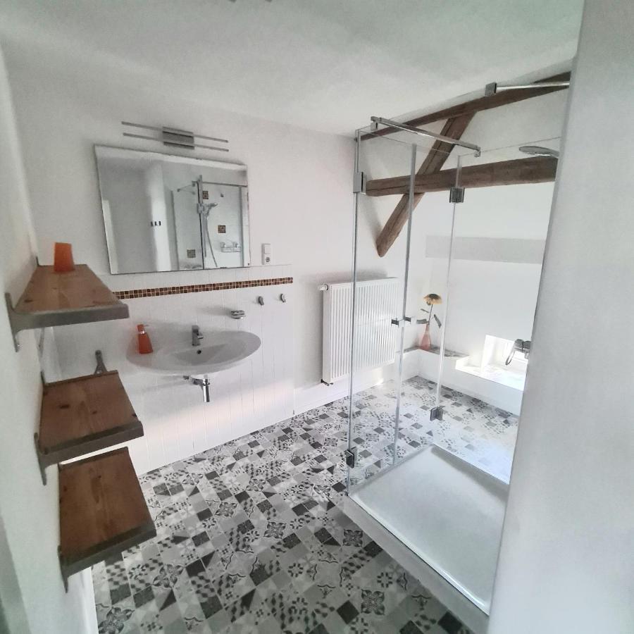Gaestezimmer Treuen - Bed & Breakfast Bagian luar foto