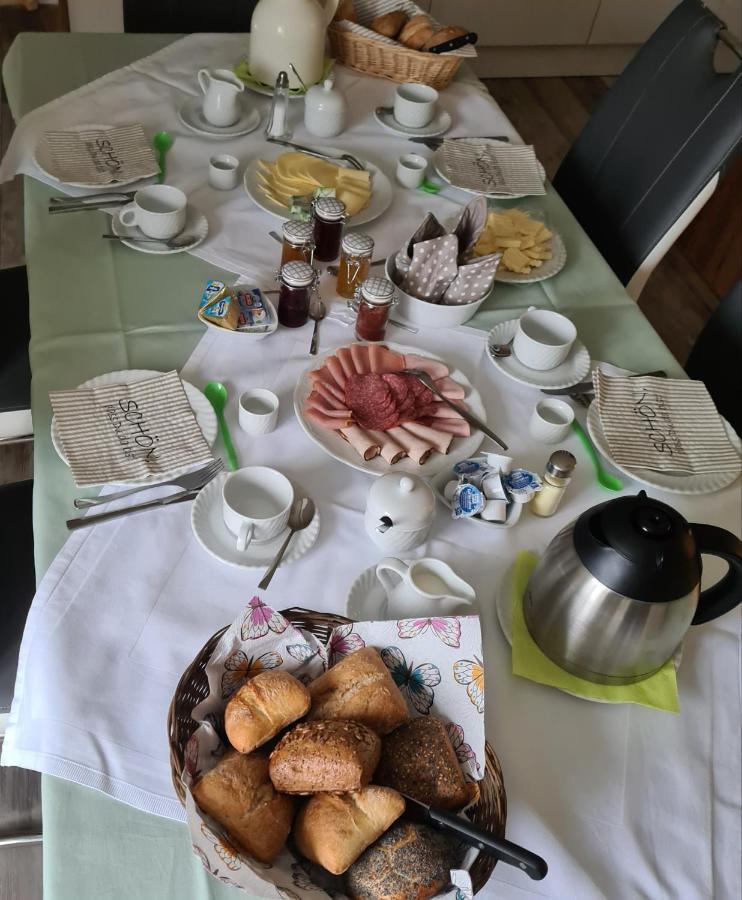 Gaestezimmer Treuen - Bed & Breakfast Bagian luar foto